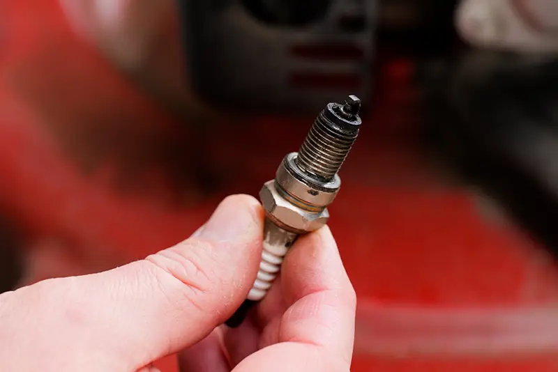 Sve što treba da znate o svećicama za kosilice